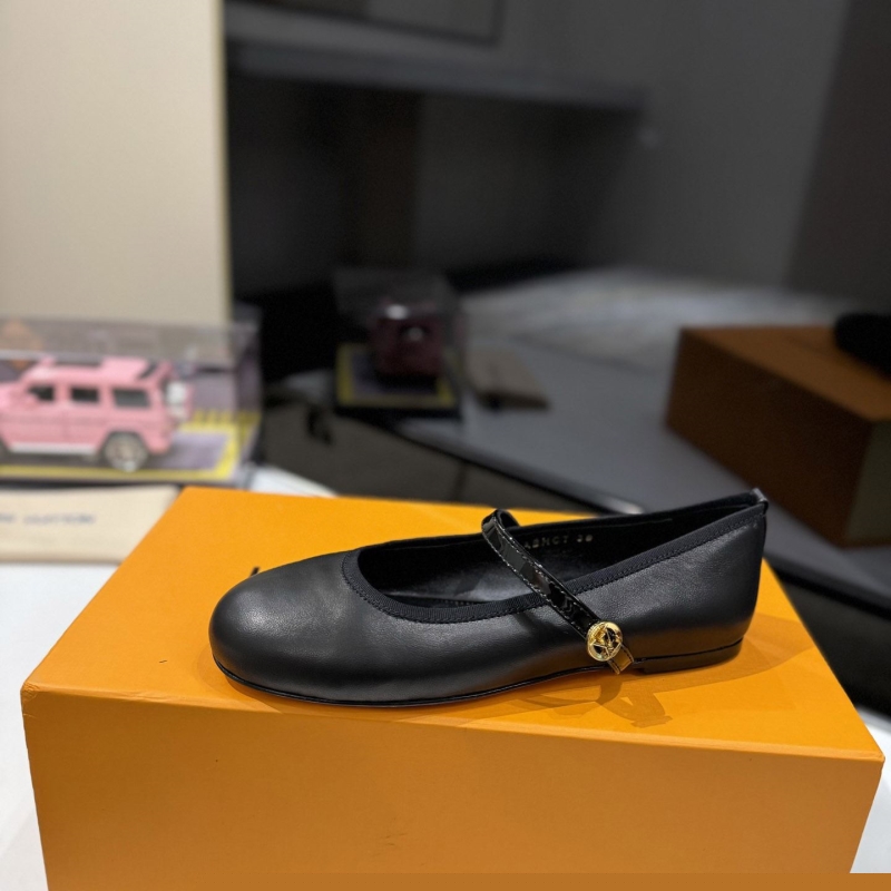 LV flat shoes